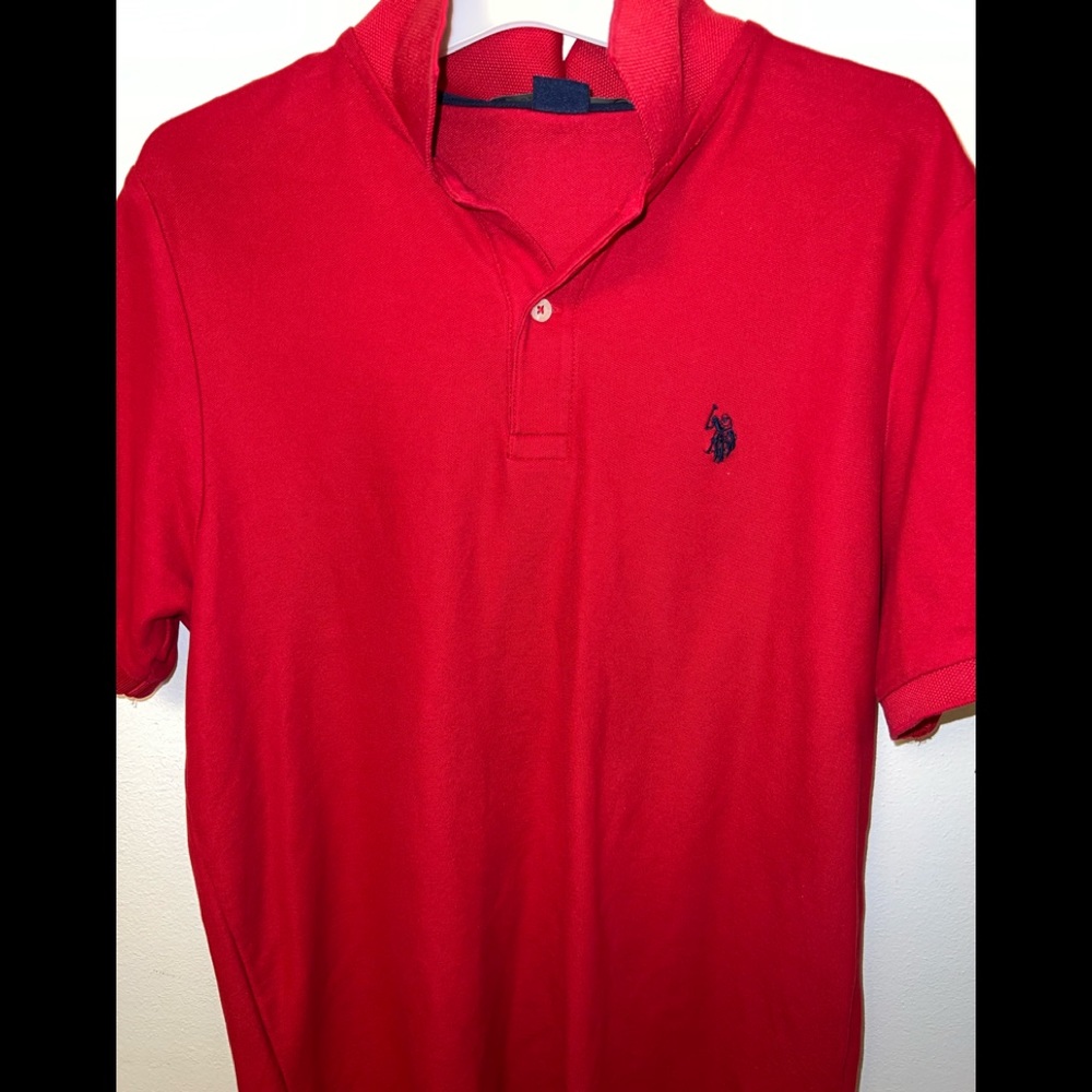 Mens red polo t-shirt size medium